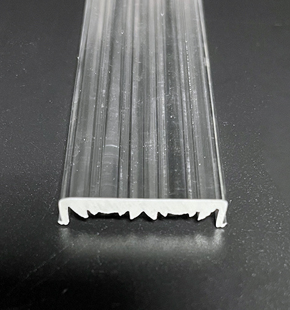 30° Plastic Acrylic PMMA Lens Extruded